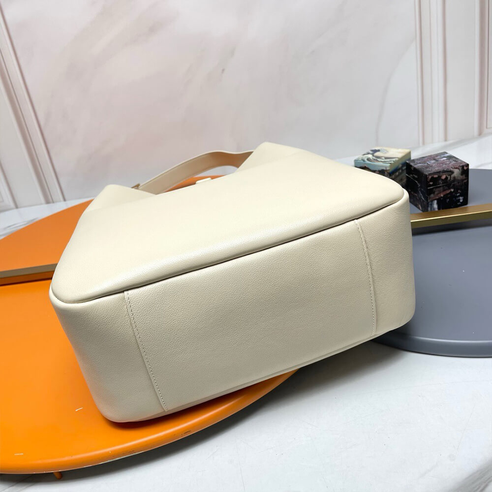 YSL LE 5 �� 7 supple LARGE