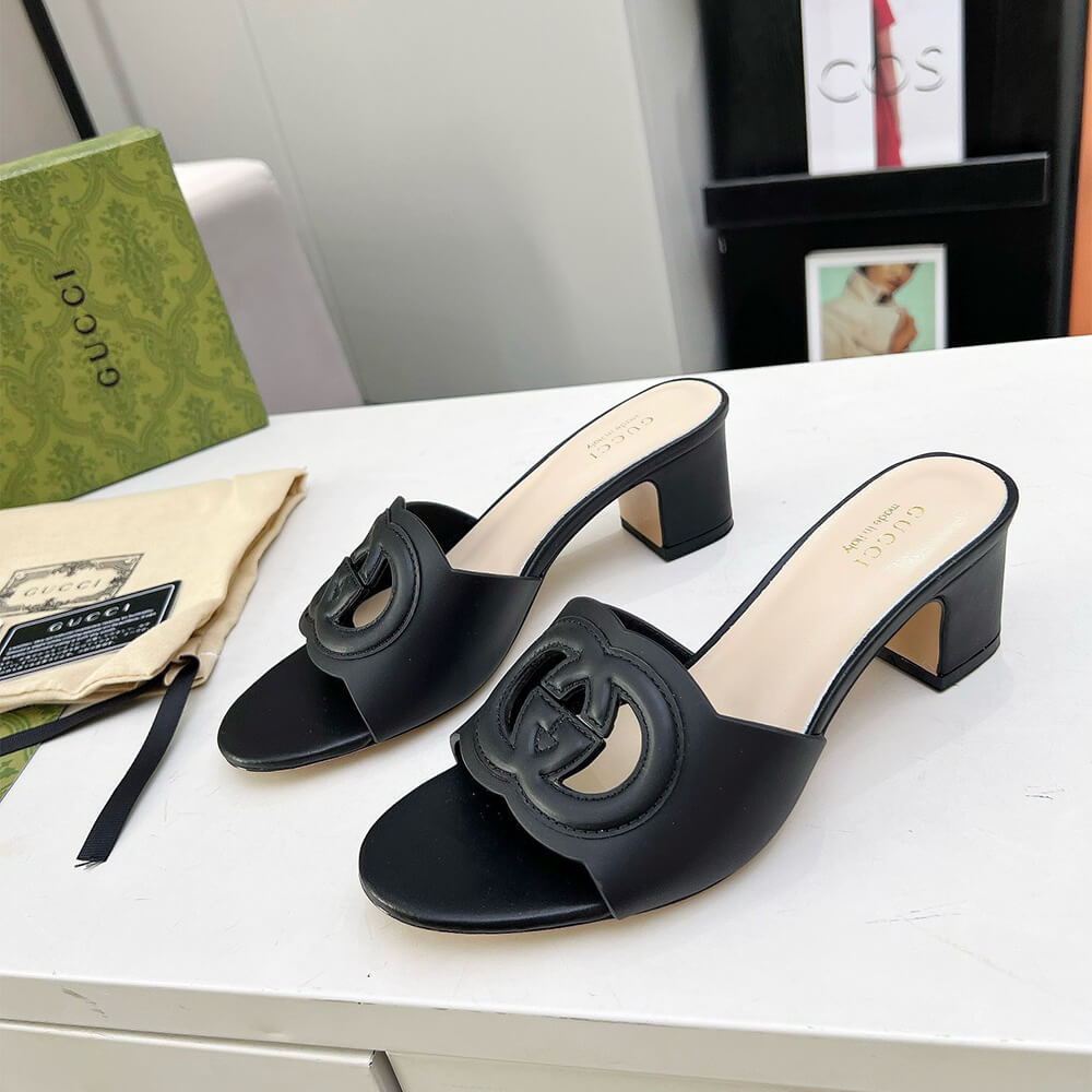 GUCCI Women s Interlocking G slide sandal