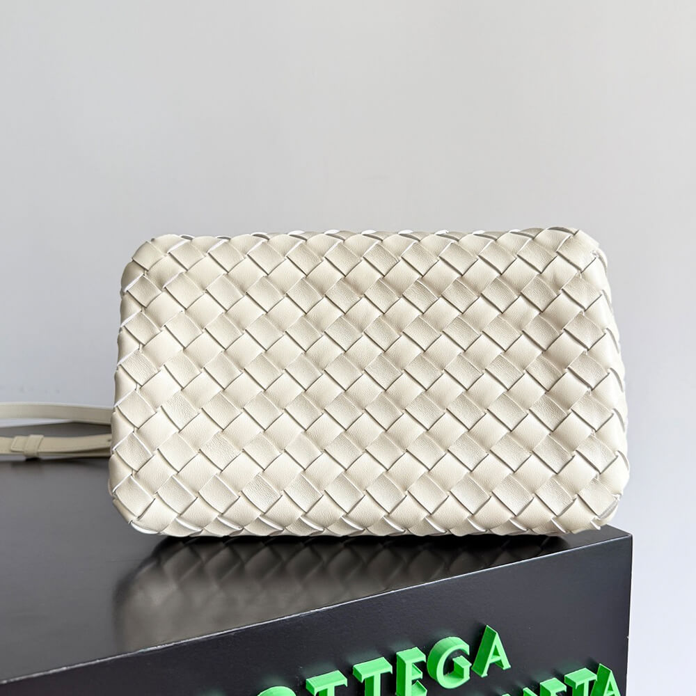 Bottega Veneta Medium Parachute(HIGH-END GRADE)