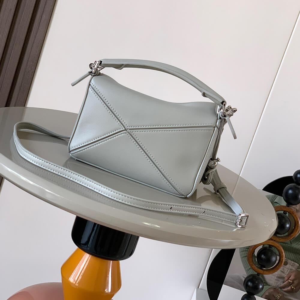 Loewe Small Featherlight Puzzle bag in nappa lambskin(HIGH-END GRADE)