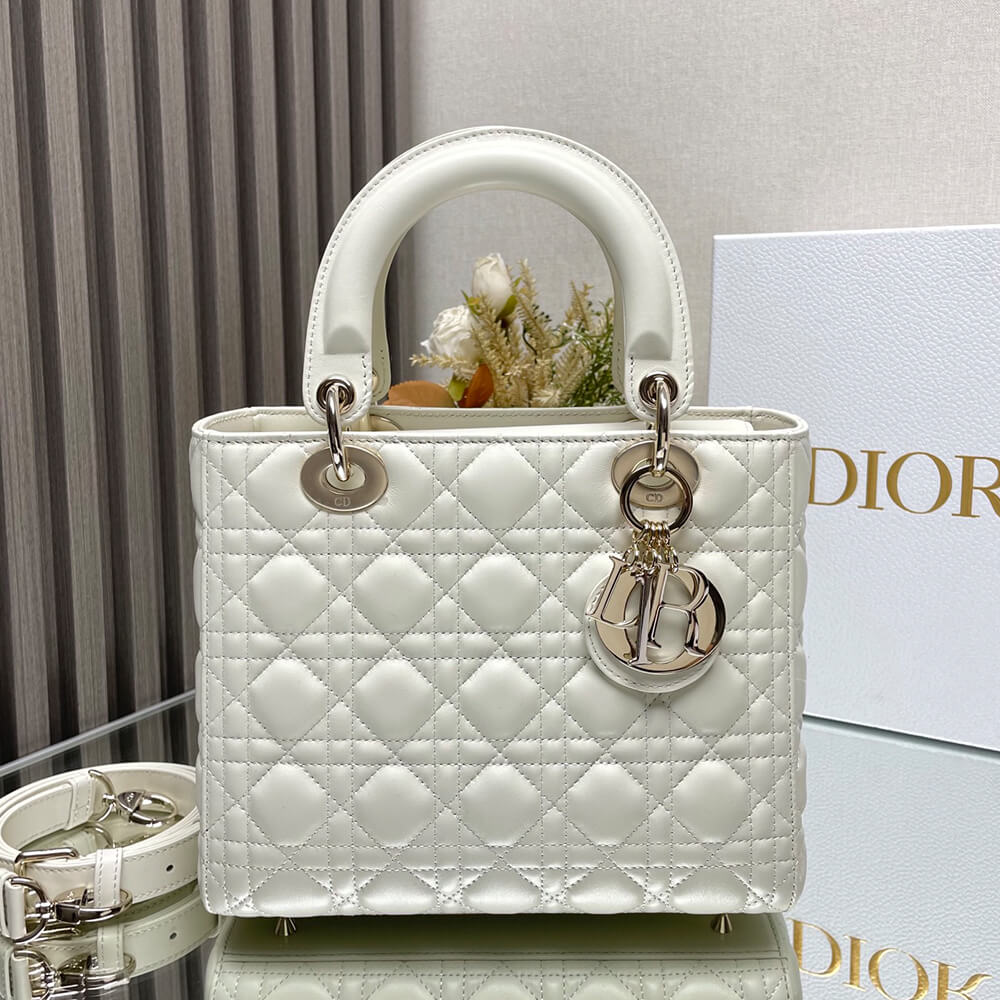Medium Lady Dior Bag(HIGH-END GRADE)