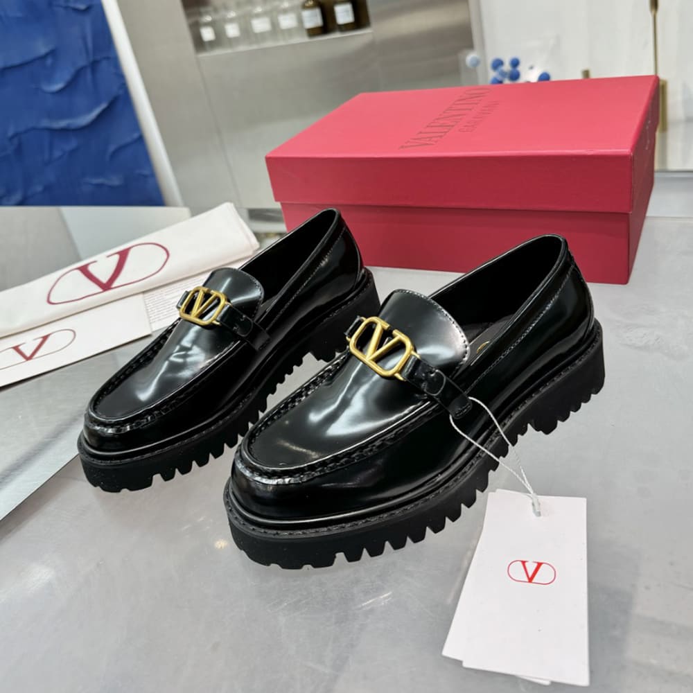VALENTINO VLOGO SIGNATURE women s calfskin loafers