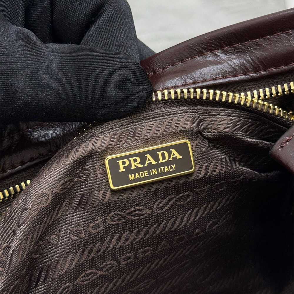 Prada Bonnie small leather shoulder bag(HIGH-END GRADE)