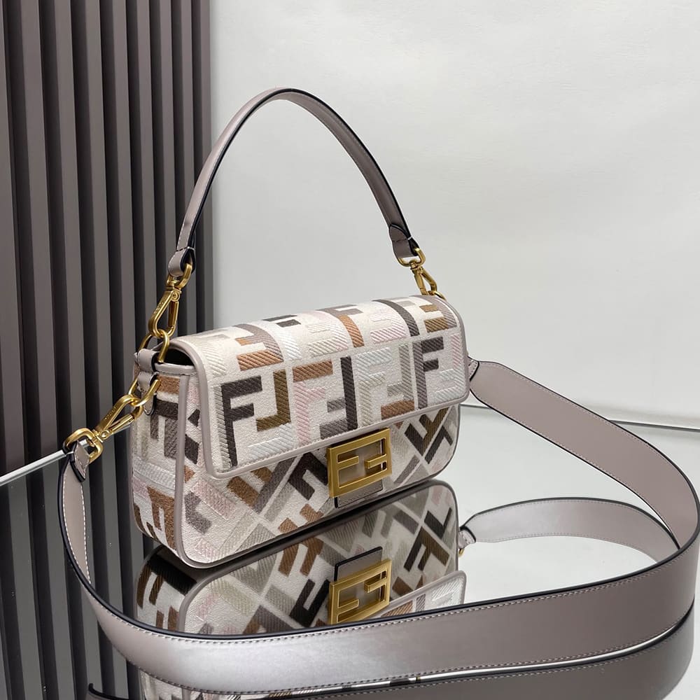 Fendi Baguette
