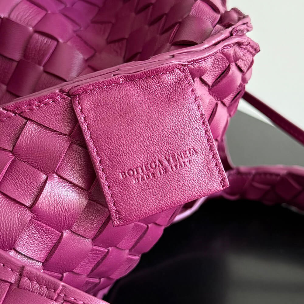 Bottega Veneta Medium Campana(HIGH-END GRADE)