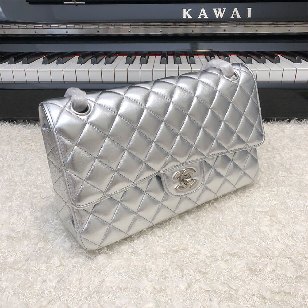 CHANEL Classic Flap Medium(High-end Grade)